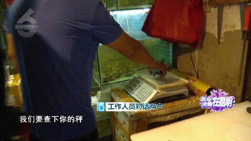 DƬ